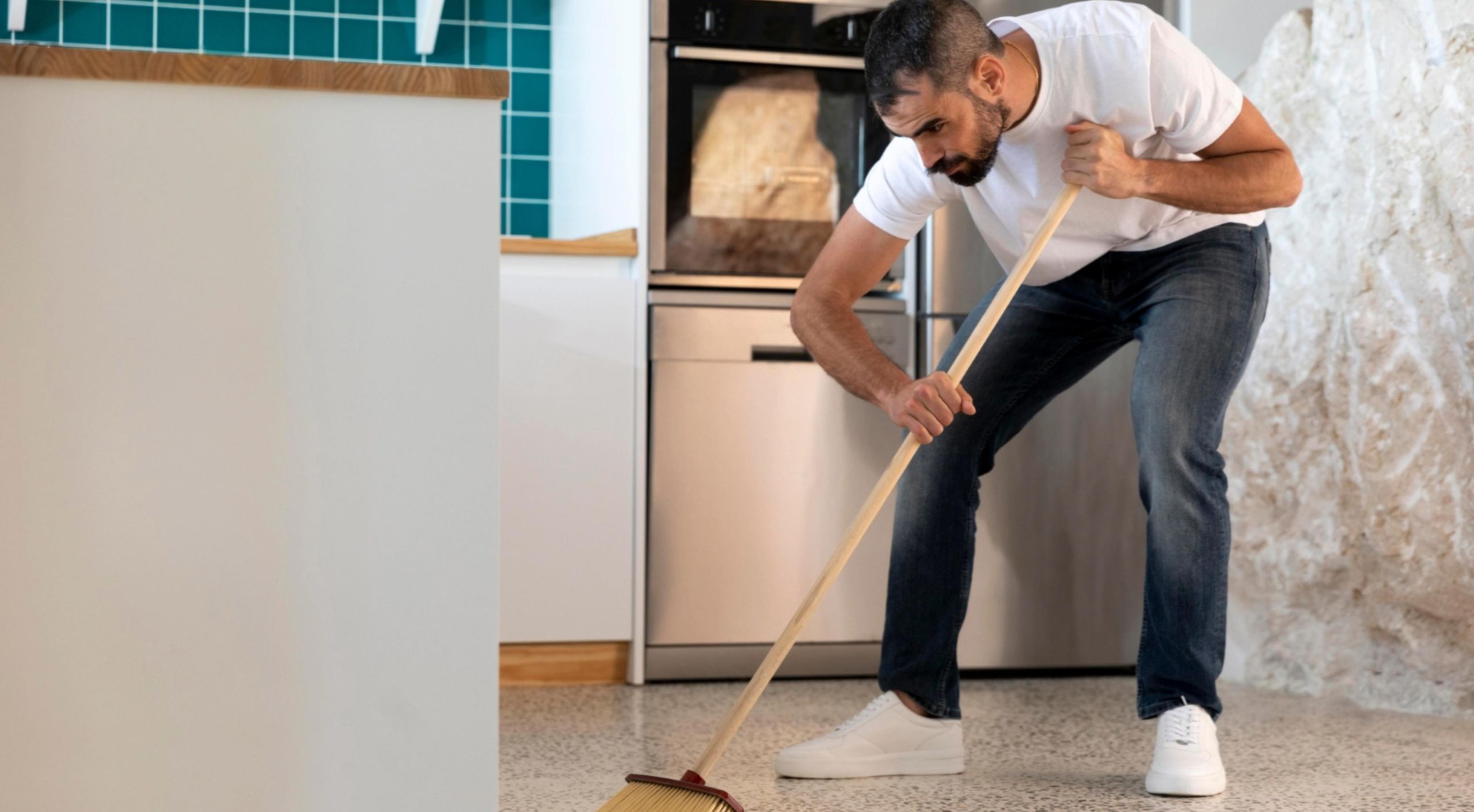 Top 8 Cleaning Tips to Avoid Winter Pest Infestations